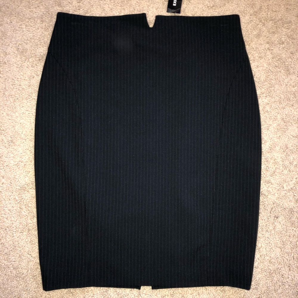 HIGH WAISTED STRIPPED PENCIL SKIRT!